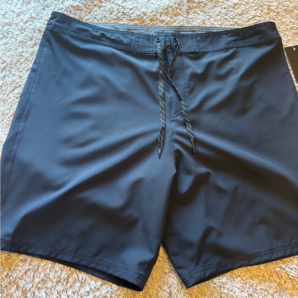 Quiksilver Men's Black Board‎ Shorts size 40